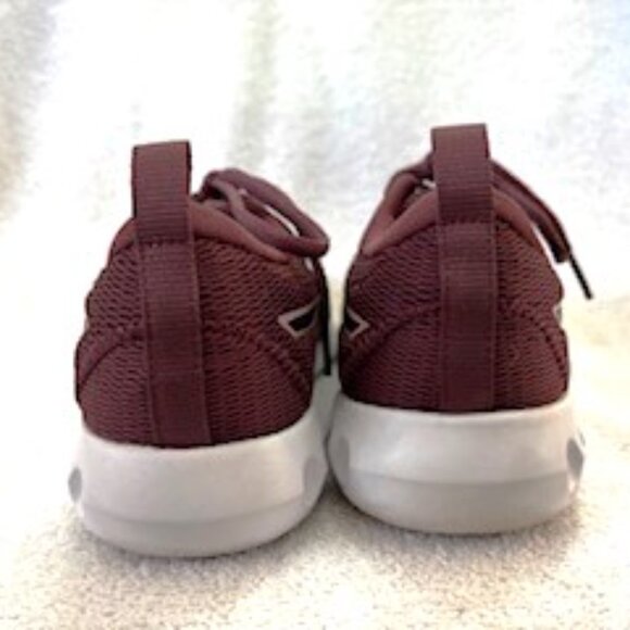 Puma Carson 2 New Core running shoes in maroon textile Size 9 - Picture 2 of 11